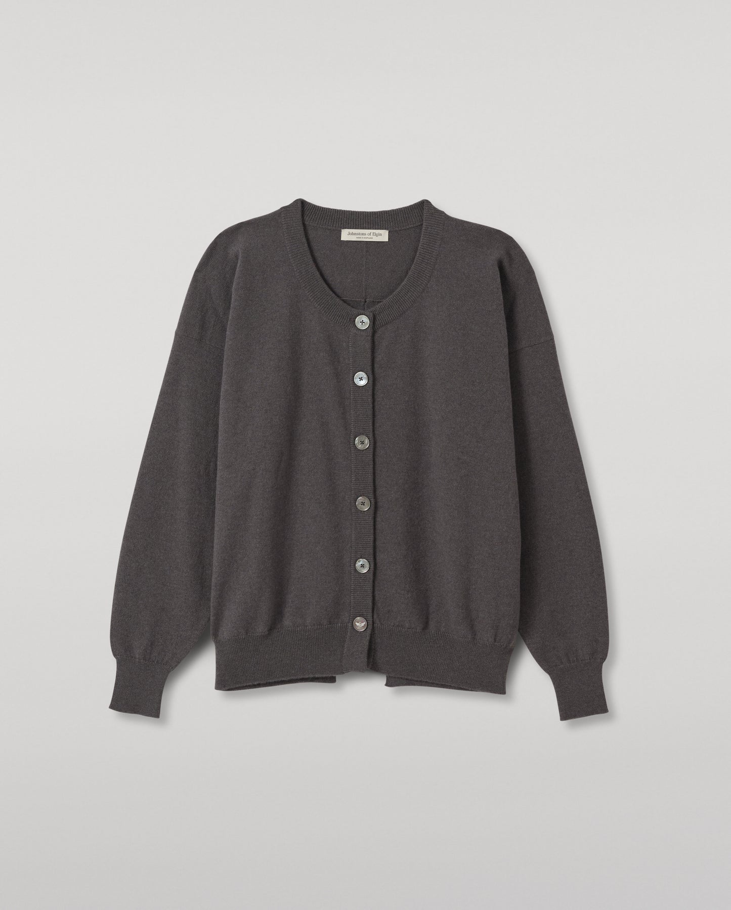 JOHNSTONS OF ELGIN JESSIE CREW CARDIGAN CASHMERE ROUND NECK CARDIGAN WITH EXPOSED SEAM DETAIL & CENTRE BACK SPLIT - 2 PLY GREY 100% CASHMERE KAP05988SA7216