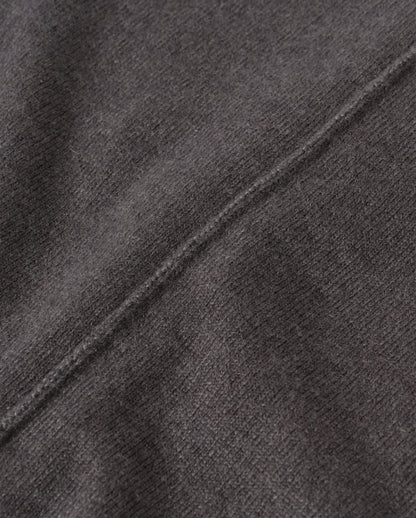JOHNSTONS OF ELGIN JESSIE CREW CARDIGAN CASHMERE ROUND NECK CARDIGAN WITH EXPOSED SEAM DETAIL & CENTRE BACK SPLIT - 2 PLY GREY 100% CASHMERE KAP05988SA7216