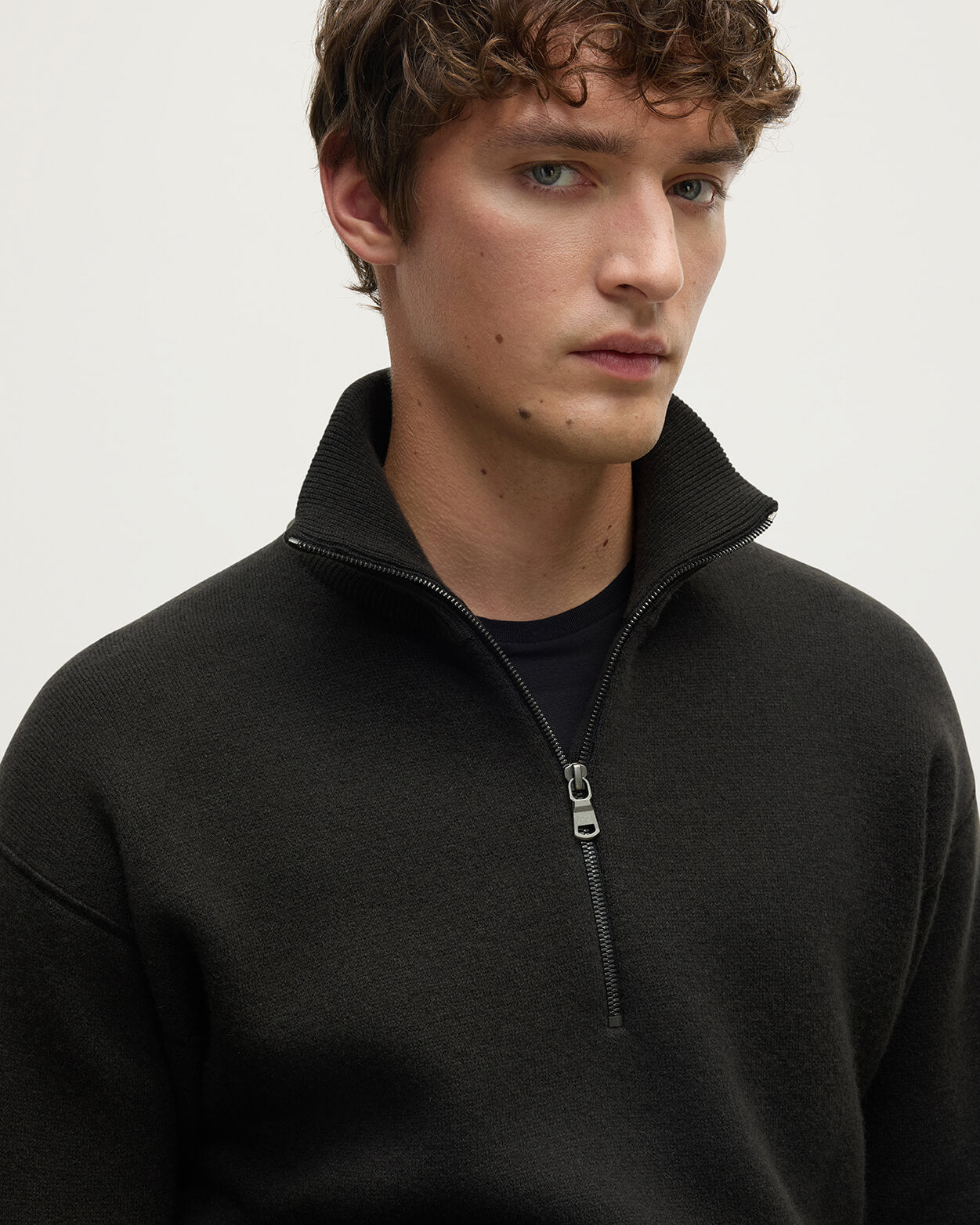 Johnstons of Elgin AW25 Men's Knitwear Black & Mid Grey Double Face Cashmere Grey Half Zip Jumper KBA01023Q25323