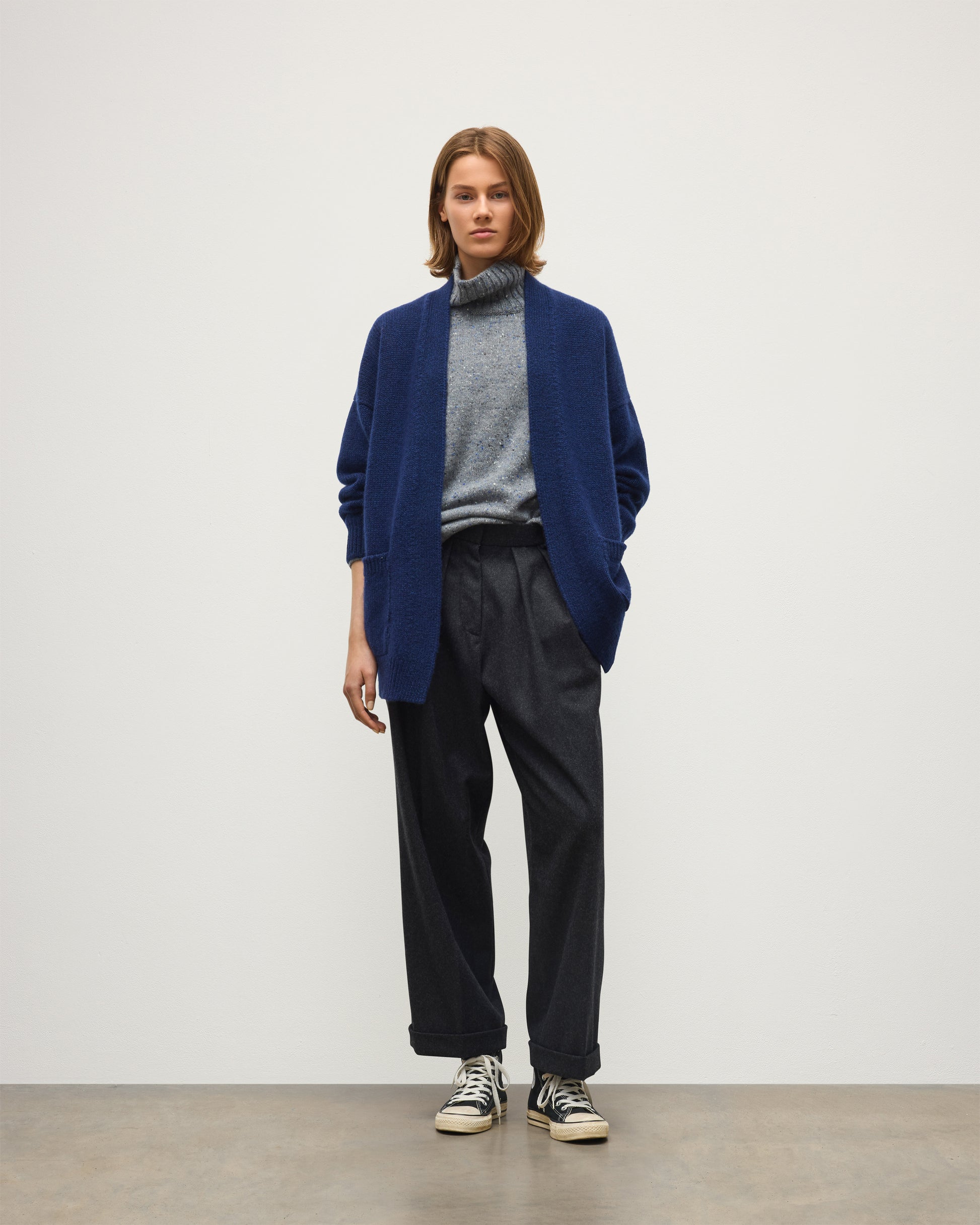 JOHNSTONS OF ELGIN BAY SLOUCH CARDIGAN MARBLED CASHMERE SLOUCH CARDIGAN WITH POCKETS DARK BLUE 78% CASHMERE, 22% COTTON KBB01069HD7361