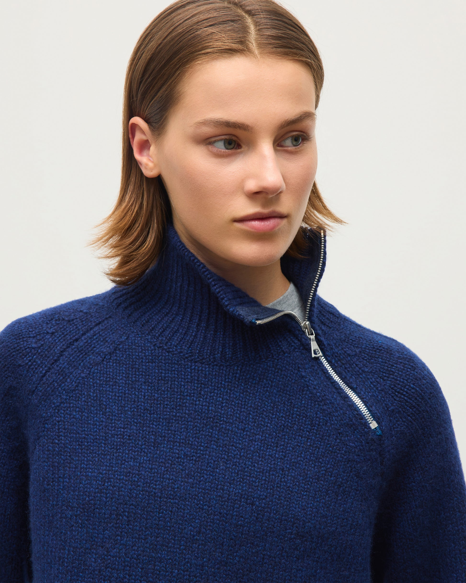 JOHNSTONS OF ELGIN MELLIS ZIP SHOULDER SWEATER MARBLED CASHMERE RAGLAN SHOULDER ZIP SWEATER DARK BLUE 78% CASHMERE, 22% COTTON KBB01094Q26351