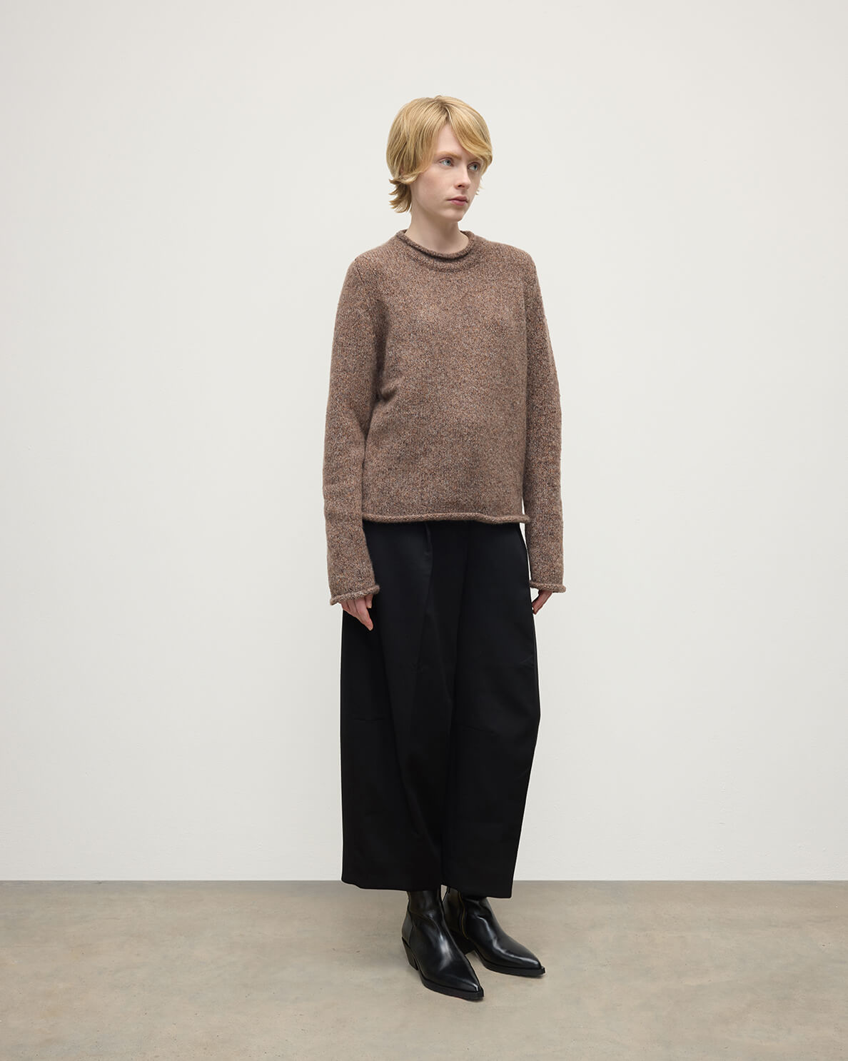 model wears Johnstons of Elgin AW25 Women's Knitwear Molasses Mix Brushed Cashmere-Silk Brown Jumper Side KBC01031HB4415