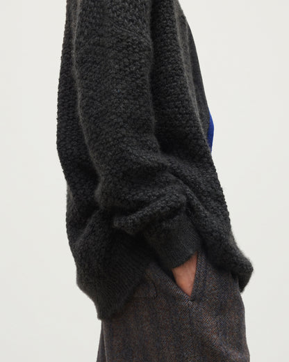 JOHNSTONS OF ELGIN EVA VEE SWEATER BRUSHED CASHMERE SILK TWEED TEXTURED VEE SLOUCH SWEATER BLACK 57% CASHMERE, 20% SILK, 23% WOOL KBC01088Q26356