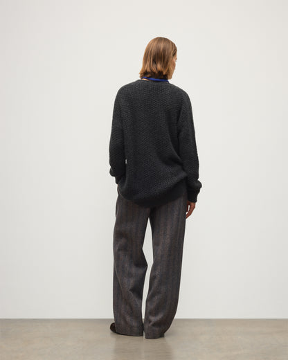 JOHNSTONS OF ELGIN EVA VEE SWEATER BRUSHED CASHMERE SILK TWEED TEXTURED VEE SLOUCH SWEATER BLACK 57% CASHMERE, 20% SILK, 23% WOOL KBC01088Q26356