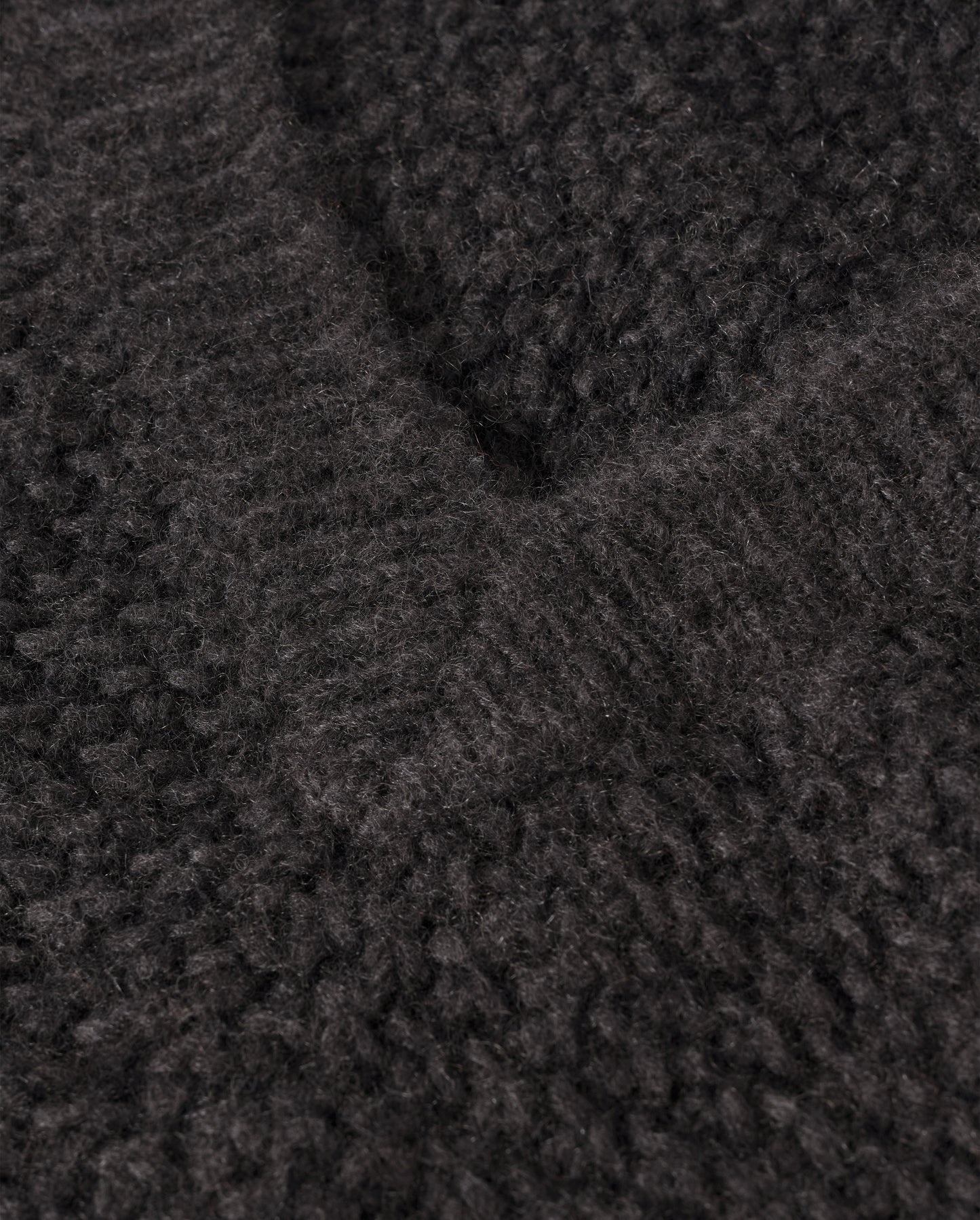 JOHNSTONS OF ELGIN EVA VEE SWEATER BRUSHED CASHMERE SILK TWEED TEXTURED VEE SLOUCH SWEATER BLACK 57% CASHMERE, 20% SILK, 23% WOOL KBC01088Q26356
