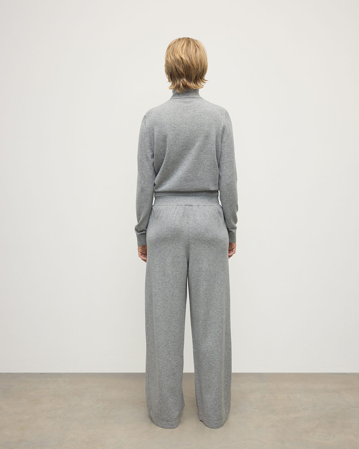 Johnstons of Elgin Women's Knitwear Light Grey Wide Leg Cashmere Trousers KBP00926HA0308