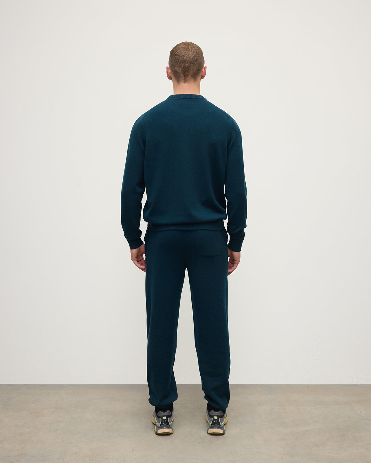 Johnstons of Elgin AW25 Men's Knitwear Bottle Green Tapered Cashmere Green Joggers KBP00948SC7341