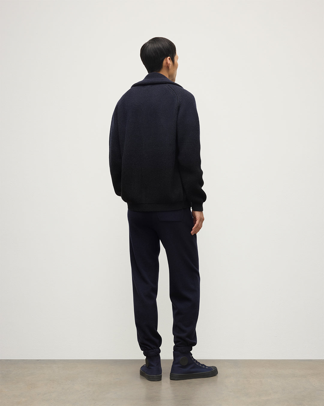 Johnstons of Elgin AW25 Men's Knitwear Dark Navy Tapered Cashmere Navy Joggers KBP00948SD7666