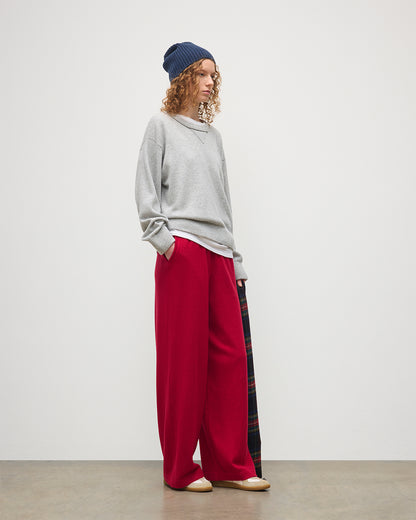 JOHNSTONS OF ELGIN WOMENS COLL PANTS RED 100% CASHMERE WITH STELLA PALE GREY CSAHMERE SWEATSHIRT, BLACK STEWART SCARF, LOVAT NAVY BEANIE HAT KBP00996SE5325
