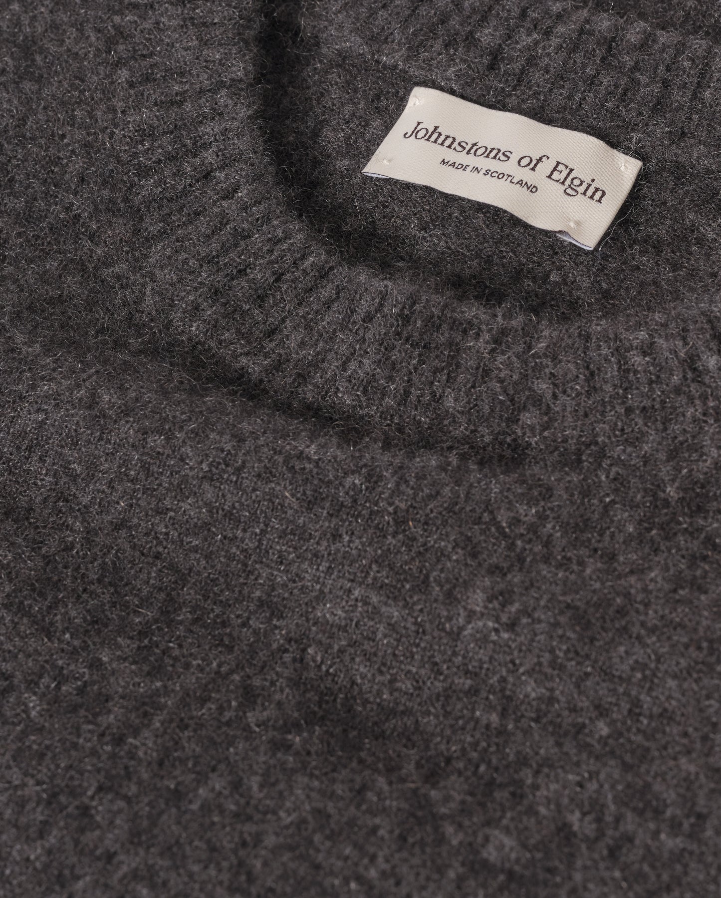 JOHNSTONS OF ELGIN PAXTON CREW SWEATER BRUSHED CASHMERE SILK CREW NECK SWEATER DARK GREY 74% CASHMERE, 26% SILK KBP01082HA7232
