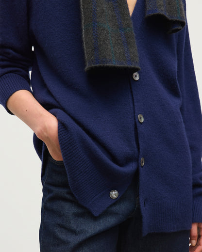 JOHNSTONS OF ELGIN BOYCE VEE CARDIGAN BRUSHED CASHMERE SILK VEE NECK CARDIGAN DARK BLUE 74% CASHMERE, 26% SILK KBP01098HD4510