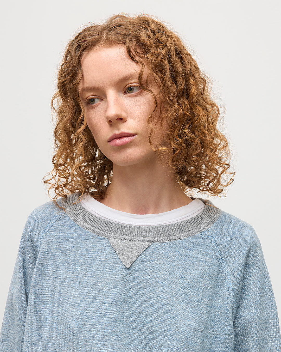 JOHNSTONS OF ELGIN BEACH SWEATSHIRT BLUE 100% CASHMERE UBU010655Q25952