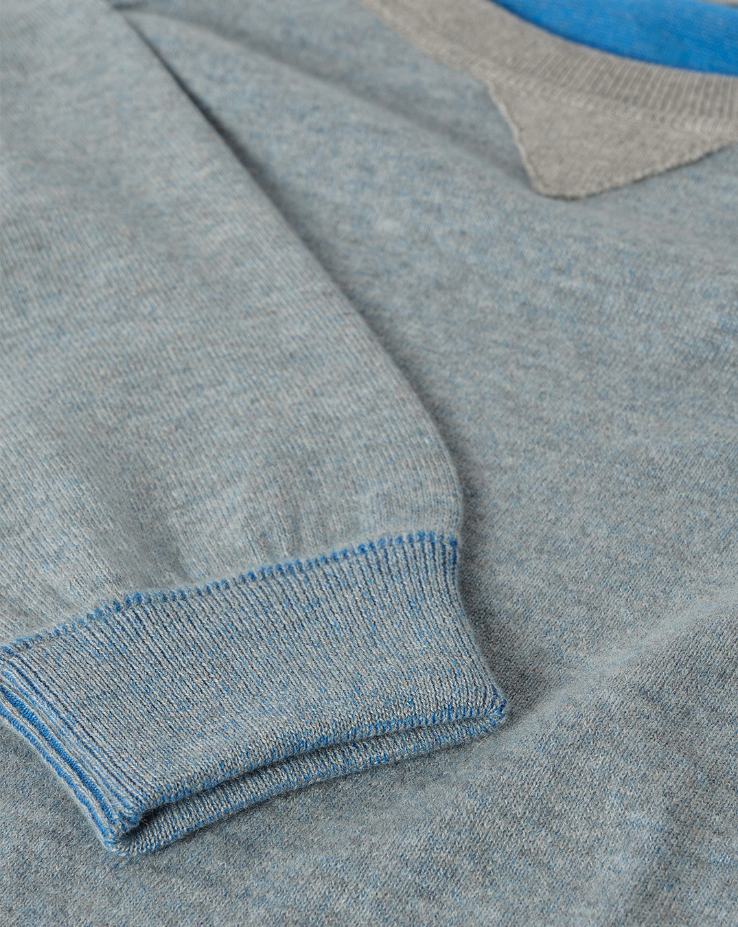 Beach Blue Cashmere Raglan Sweatshirt | Made In Scotland