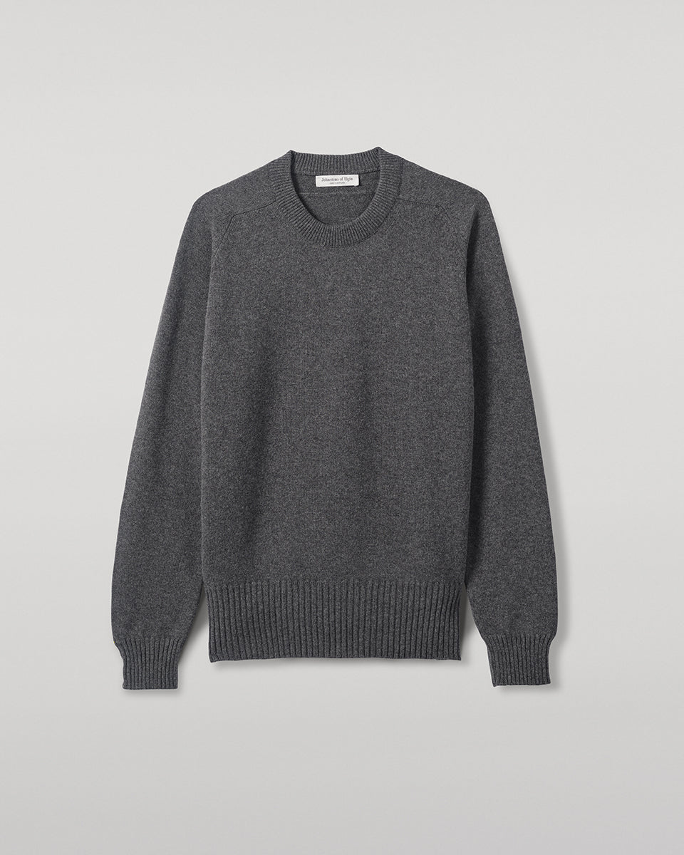 Johnstons of Elgin AW25 Men's Knitwear Charcoal Superfine Merino Relaxed Grey Jumper KDA00770HA7204