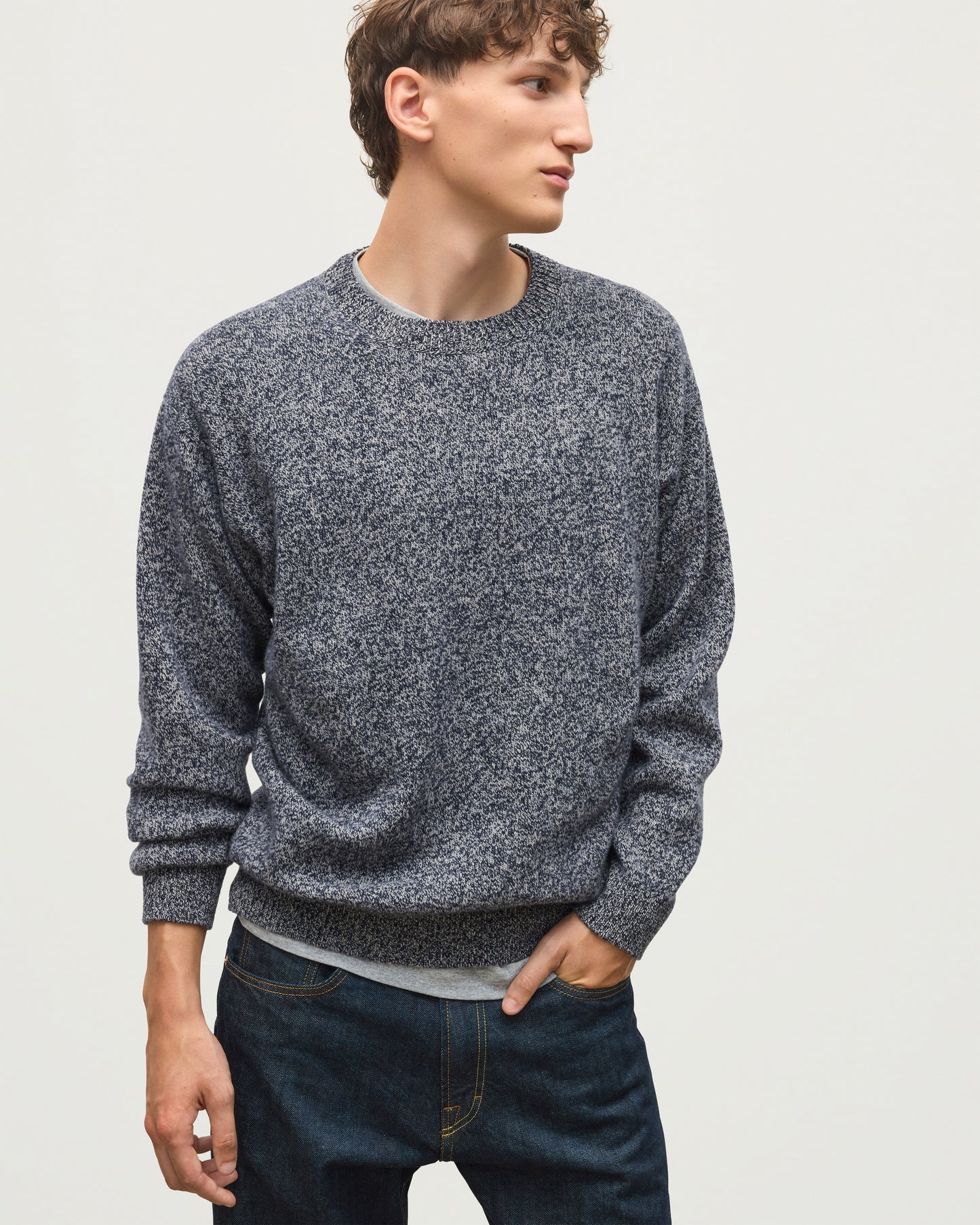 JOHNSTONS OF ELGIN CRAIGIE CREW SWEATER LAMBSWOOL CREW NECK SWEATER BLUE 100% LAMBSWOOL KDA00815HD7365