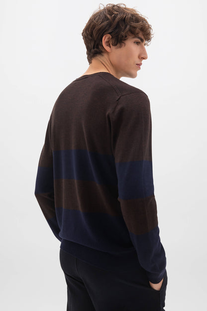 Johnstons of Elgin SS24 Men's Knitwear Dark Navy & Peat Colour Block Merino Jumper KDI00716Q24289