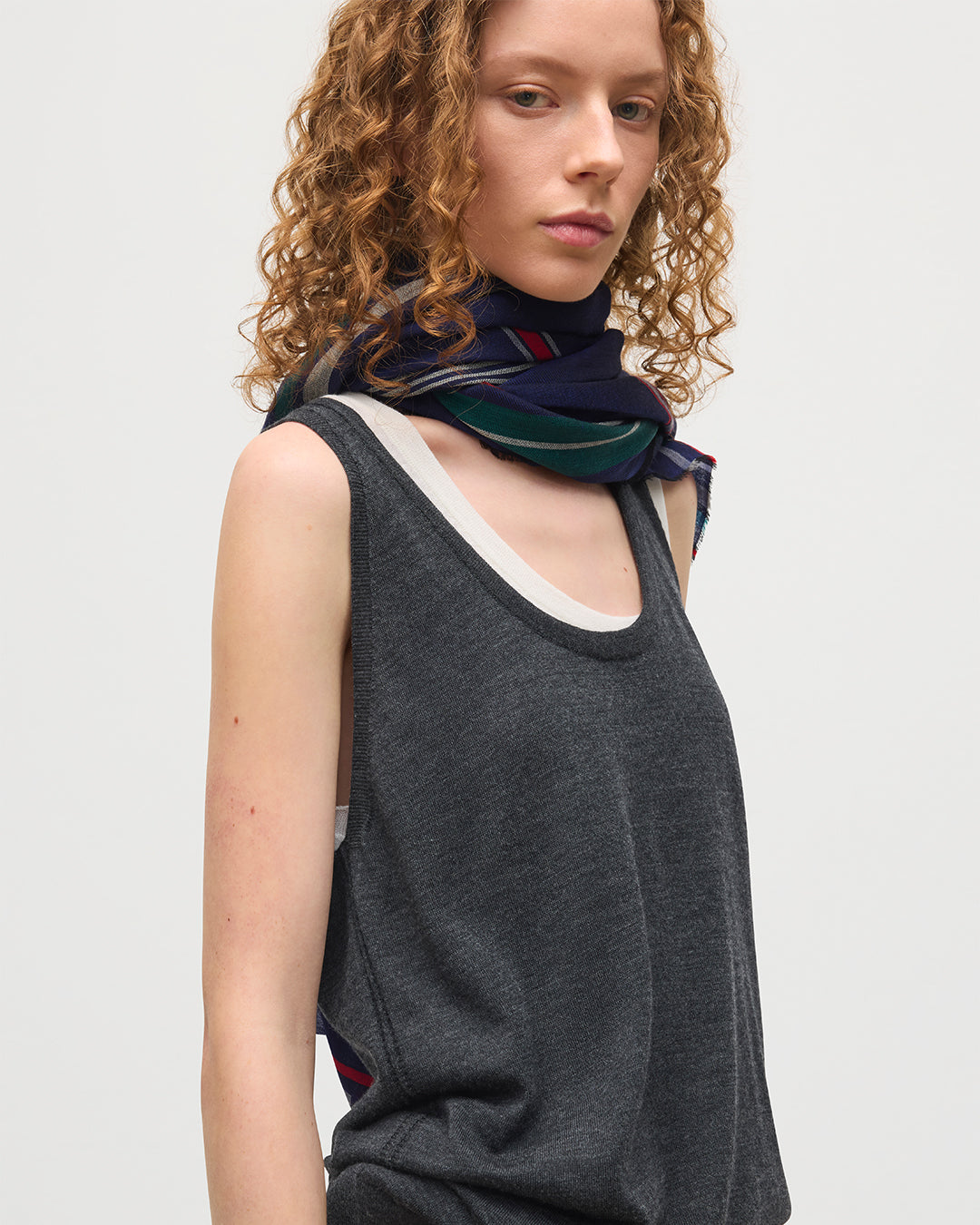 JOHNSTONS OF ELGIN WOMENS GREER VEST GREY 100% MERINO WOOL KDI00785HA4126