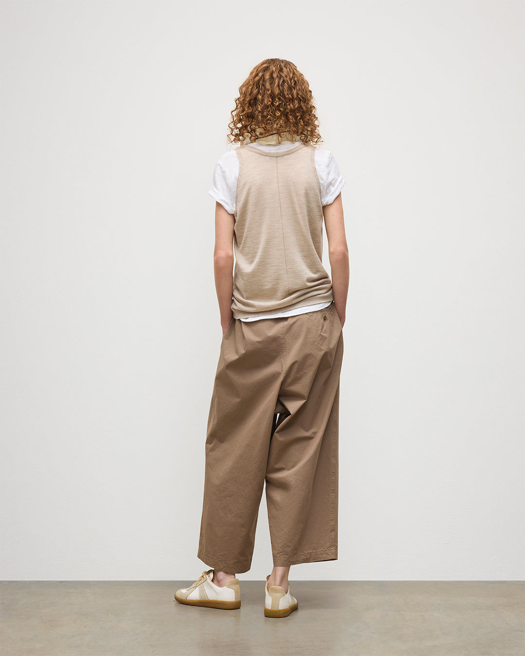 JOHNSTONS OF ELGIN WOMENS GREER VEST NATURAL 100% MERINO WOOL KDI00785SB0695