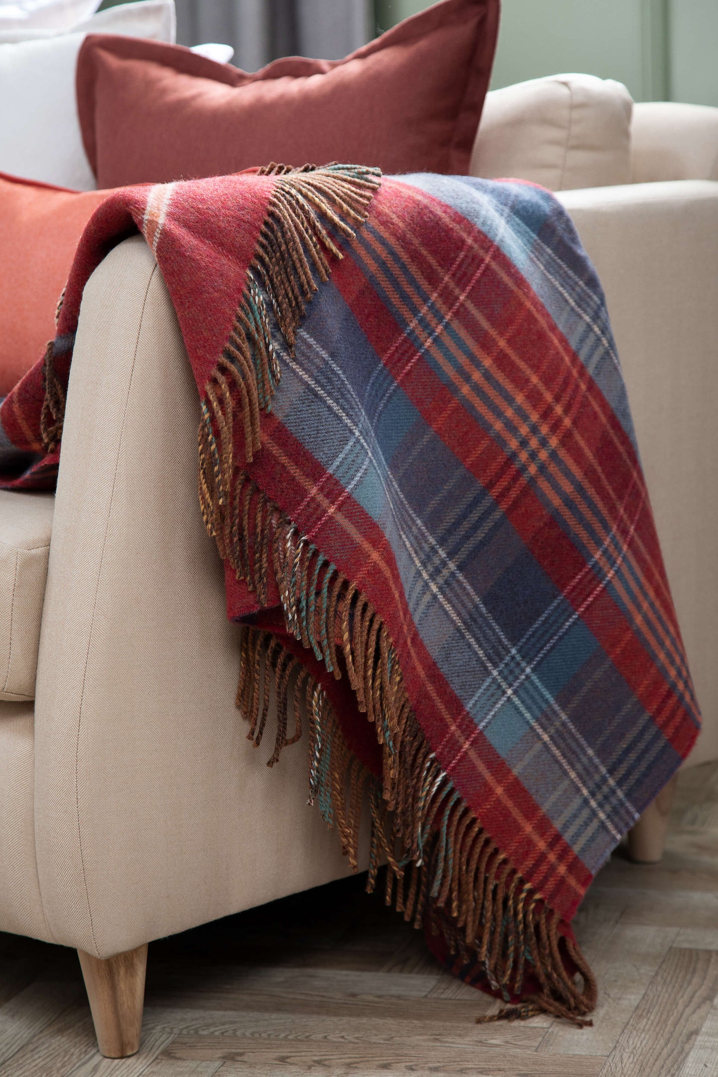 Johnstons of Elgin Blanket Collection Russet Plaid Double Face Lambswool Throw WD000021XU0335N/A