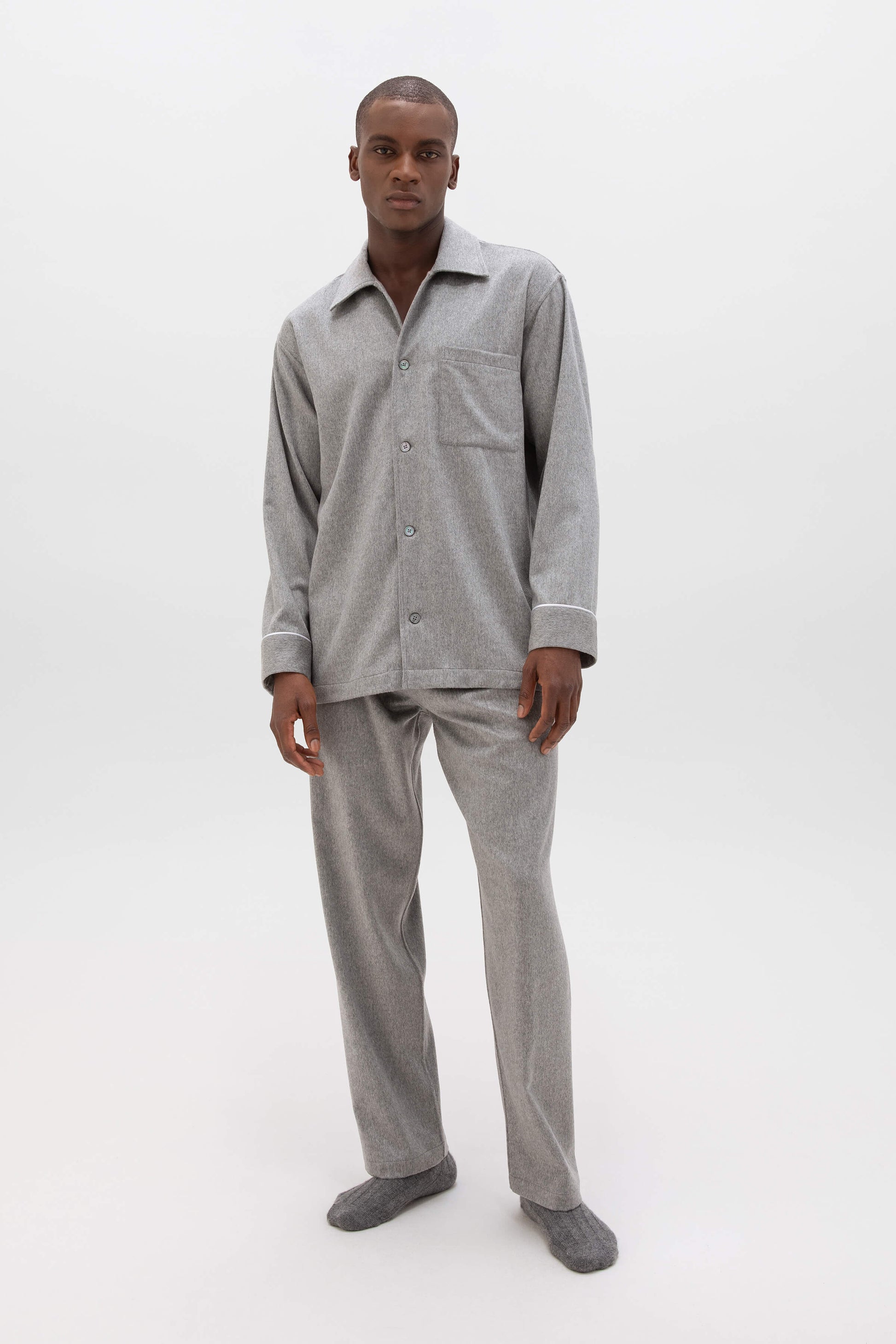 Johnstons of Elgin AW24 Men's Tailoring Light Grey Cashmere Pyjama Lounge Set TA000557RU6784