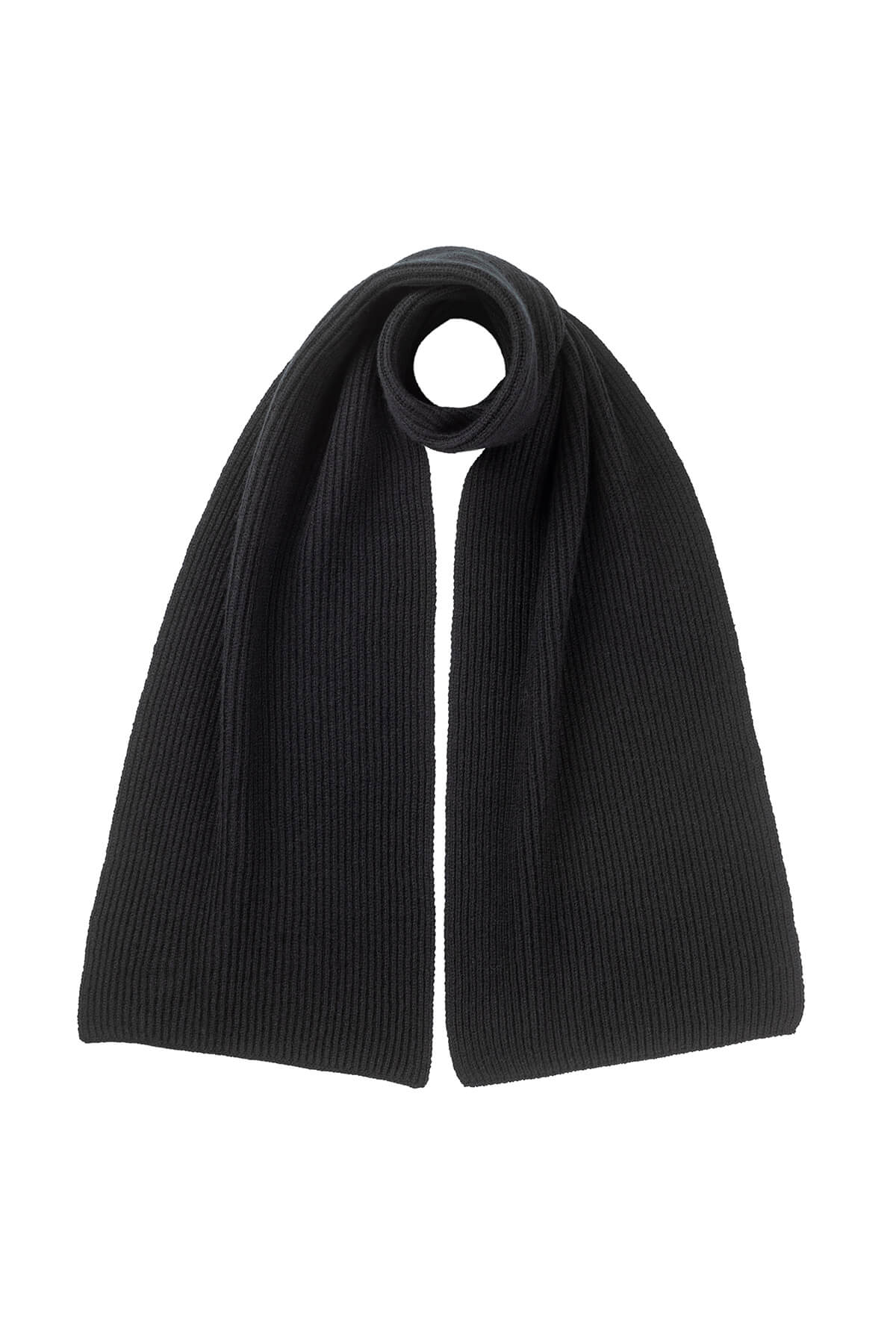 Johnstons of Elgin’s Ribbed Cashmere Scarf Giftset in Black on a white background AW23GIFTSET6A