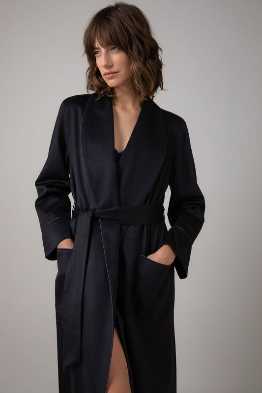 Johnstons of Elgin Women's Cashmere Dressing Gown with Silk Lining in Navy on a grey background TA000473RU65880
