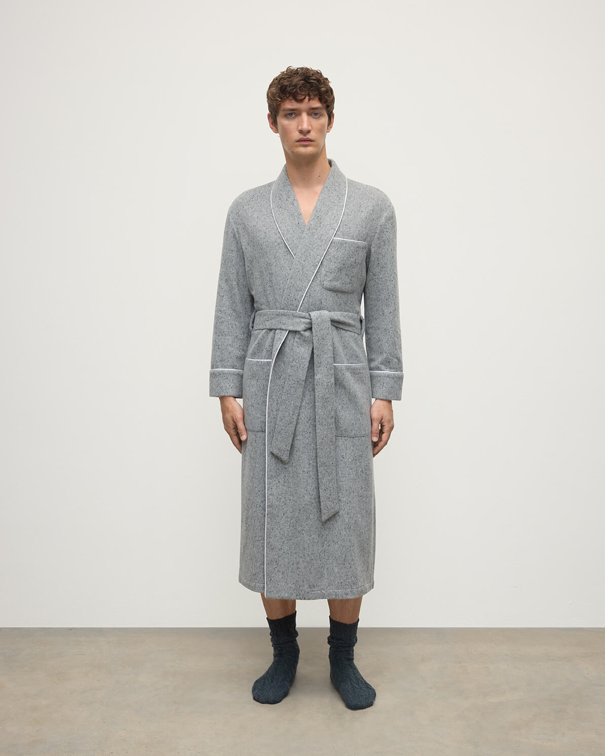 Johnstons of Elgin AW25 Men's Tailoring Light Grey Donegal Donegal Cashmere Dressing Gown TA000528RU7400