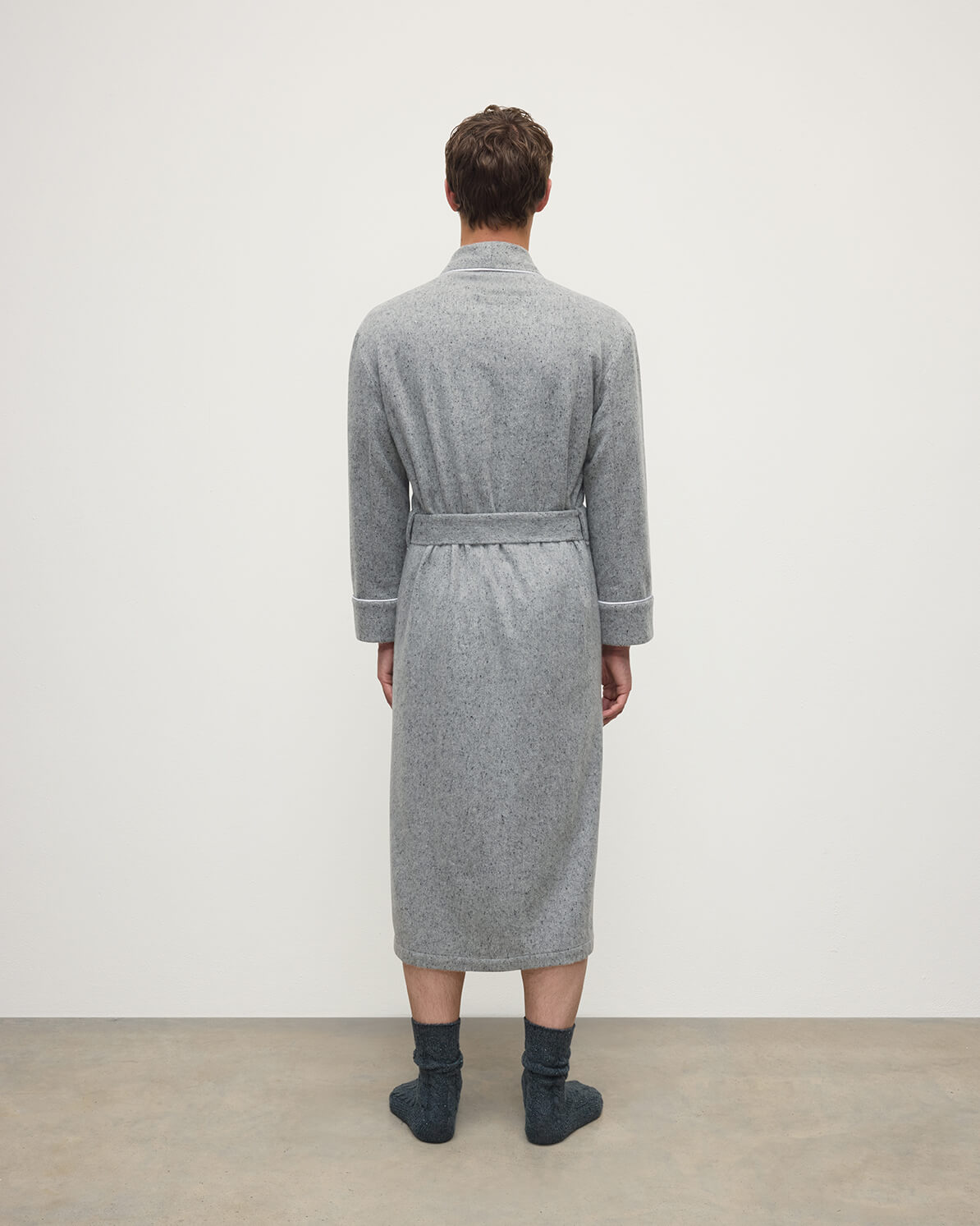 Johnstons of Elgin AW25 Men's Tailoring Light Grey Donegal Donegal Cashmere Dressing Gown TA000528RU7400