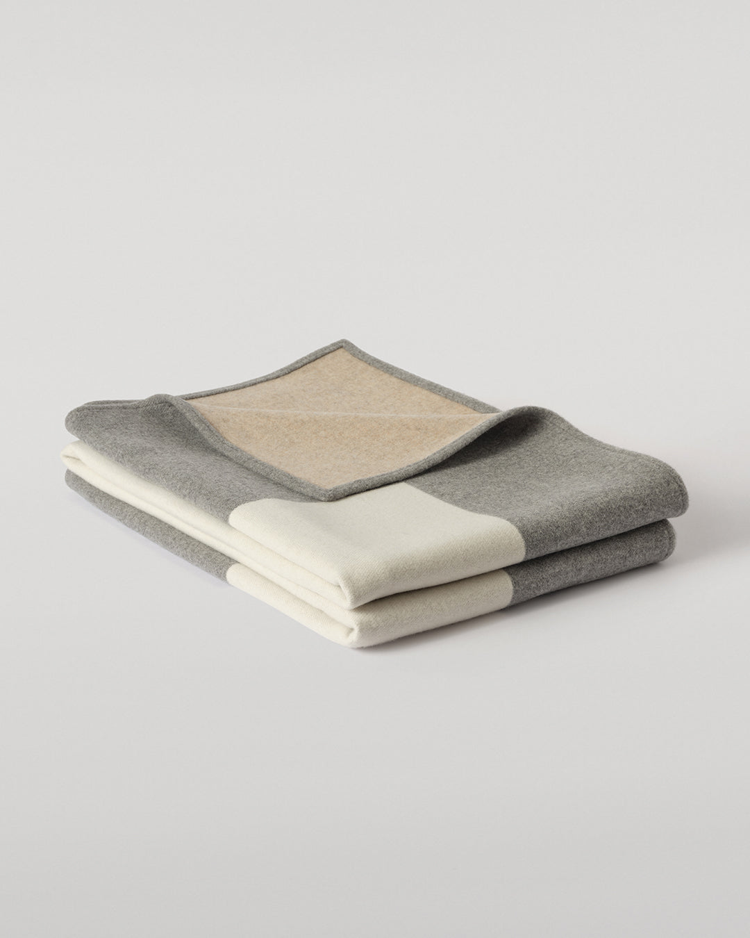 Johnstons of Elgin 100% Cashmere Art Geometric Blanket in Contemporary Neutral, Grey & Beige TA000683RU7763ONE
