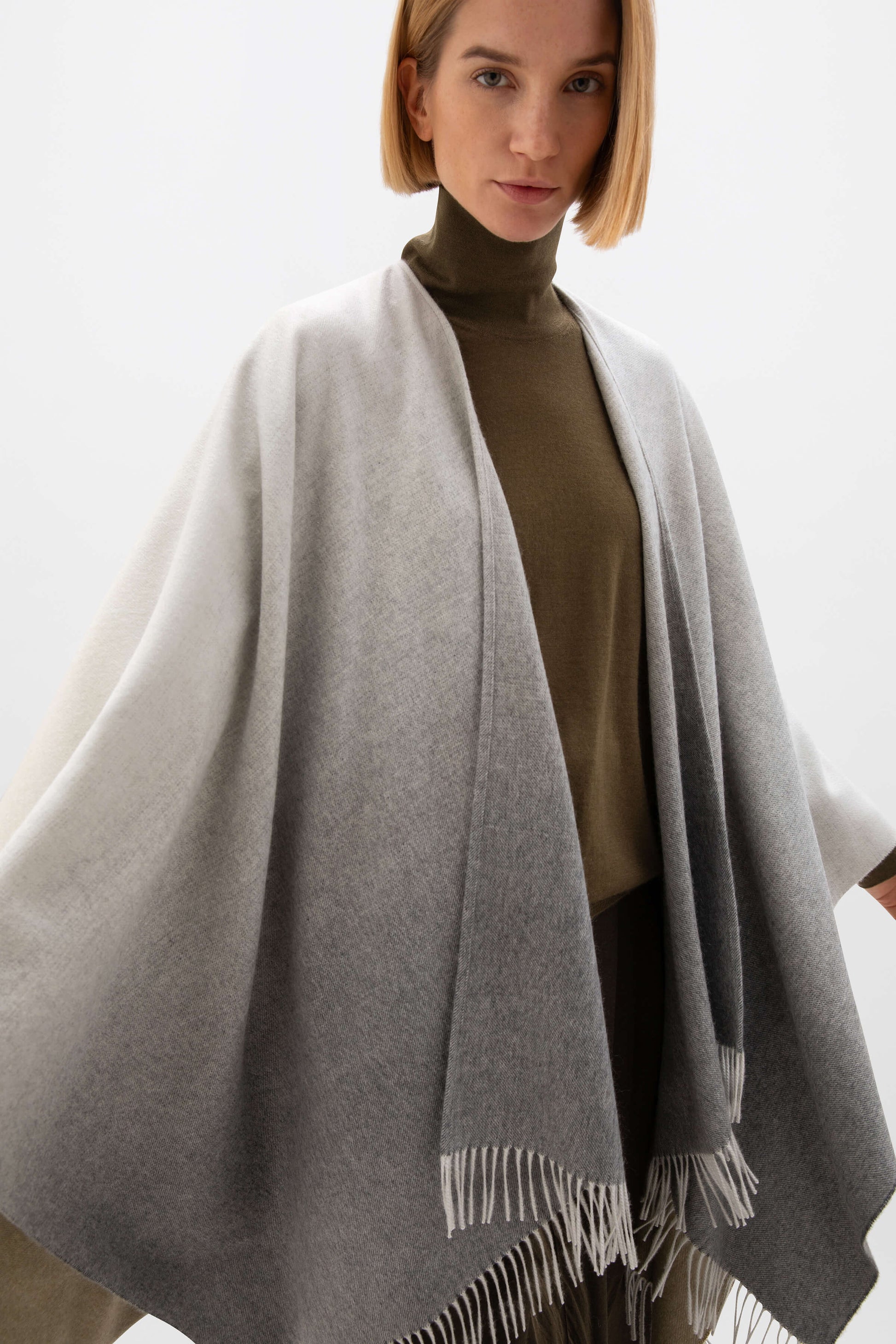 Johnstons of Elgin AW24 Woven Accessory Olive & Grey Ombré Cashmere Cape TA000360RU7479ONE