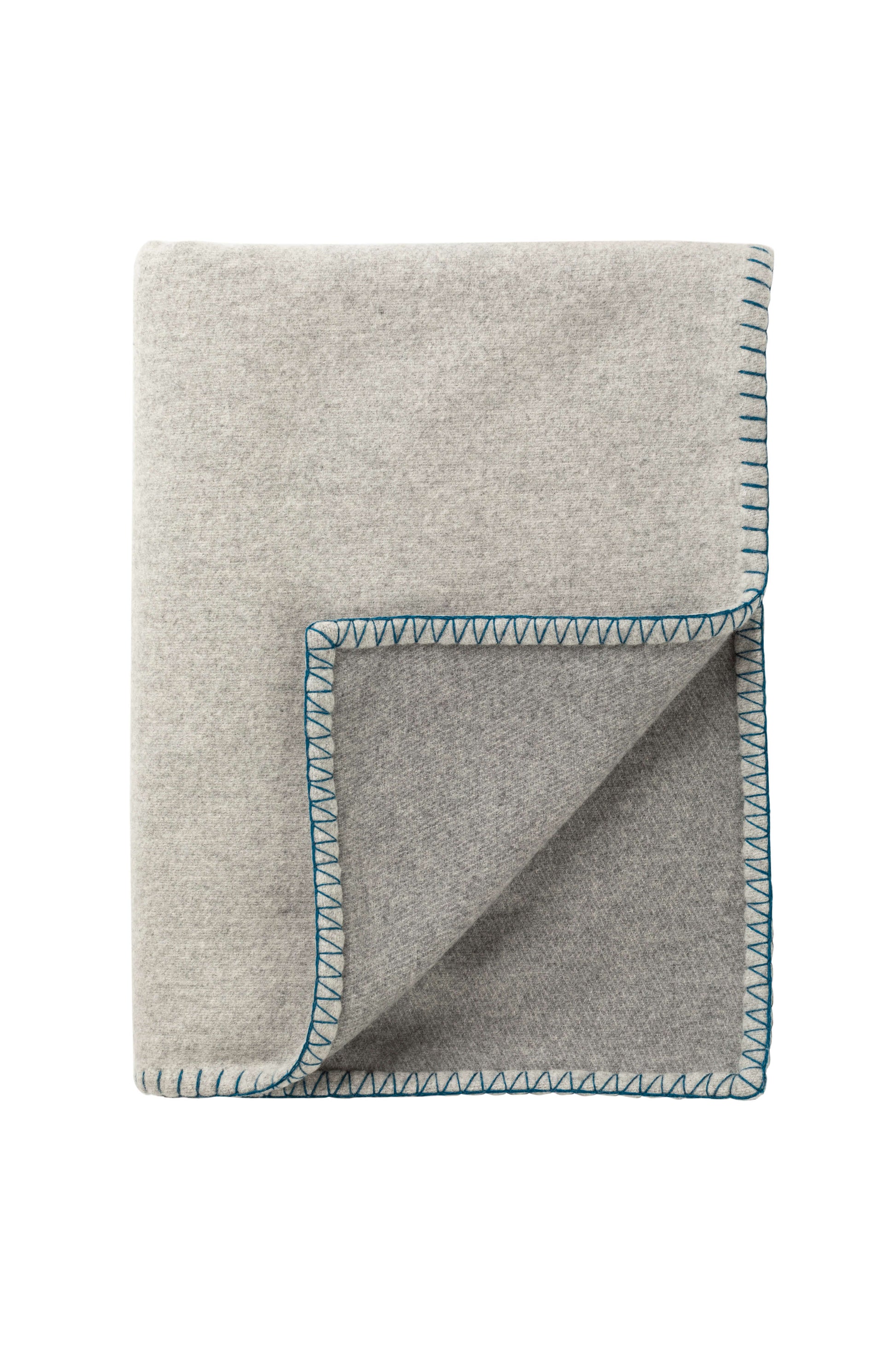 Johnstons of Elgin 2024 Blanket Collection Silver & Grey Reversible Blanket Stitched Throw TB000500RU7560ONE