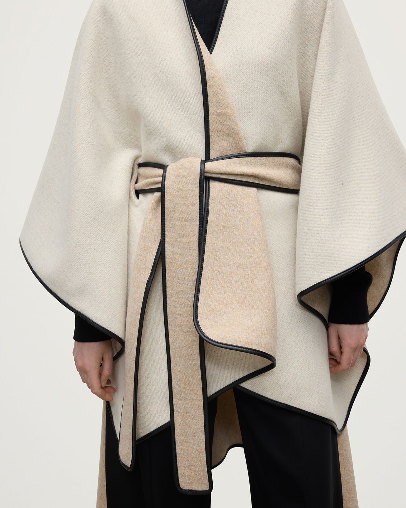 Johnstons of Elgin Woven Accessories Ecru & Oatmeal Belted Cashmere Cape TB000696RU7544ONE