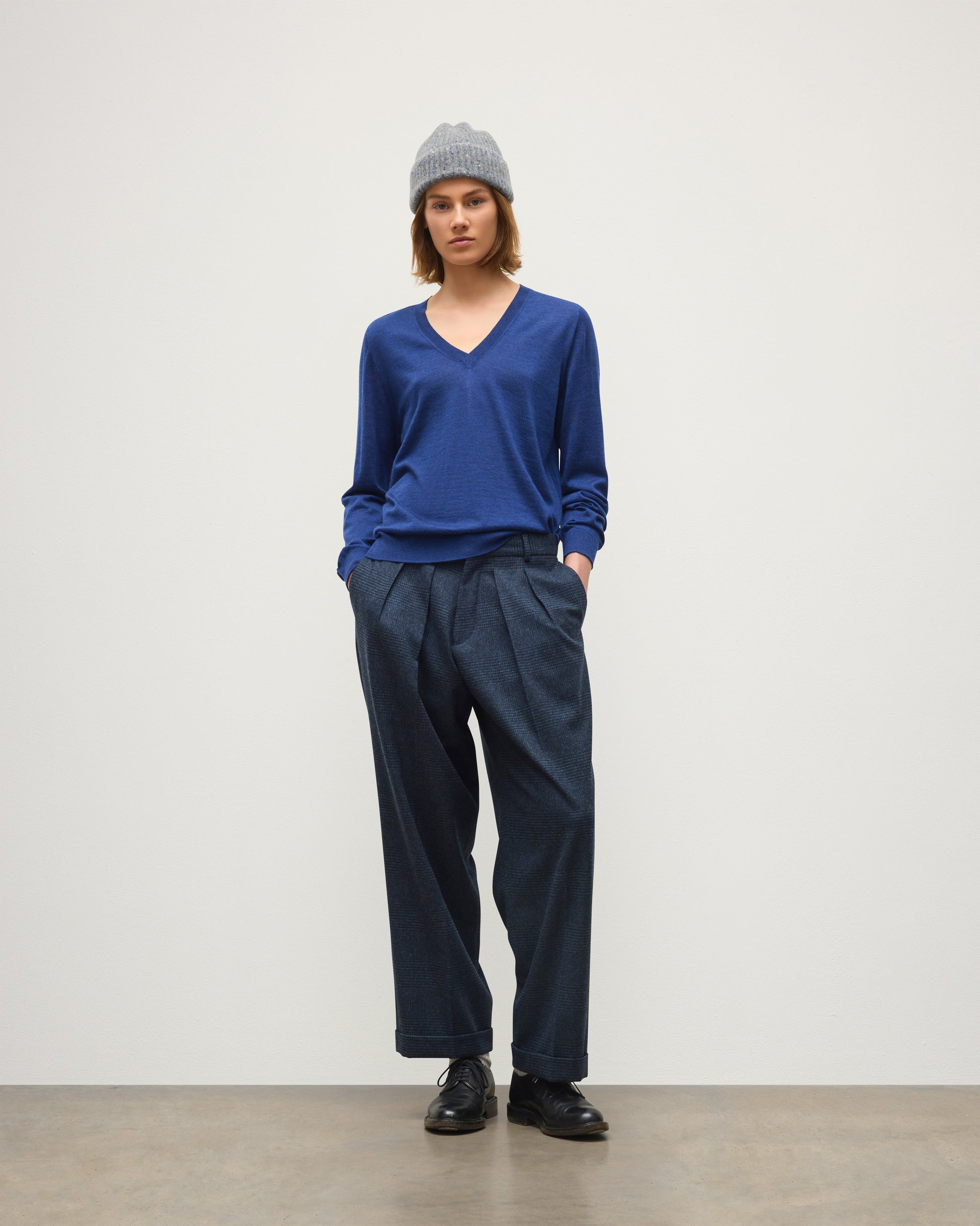 JOHNSTONS OF ELGIN WOMENS MACARA WOOL CM PLEATED TROUSERS 90% WOOL, 10% CASHMERE TB000858RU7850