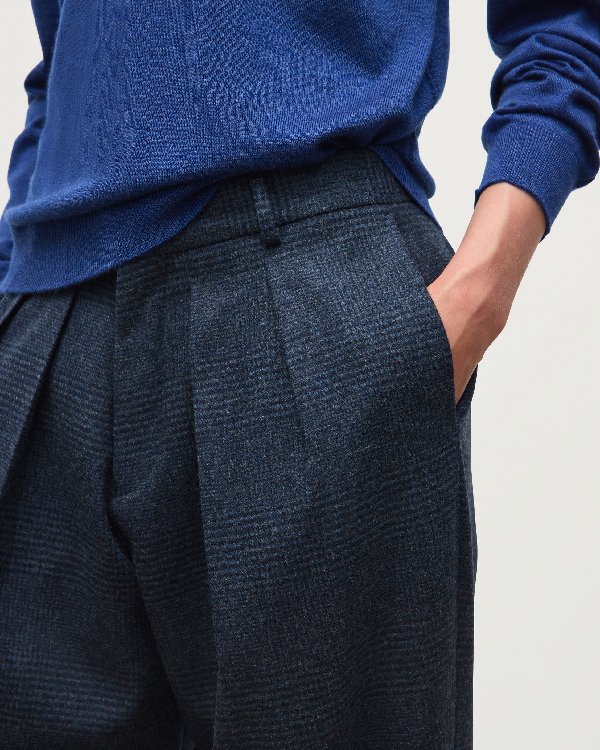 JOHNSTONS OF ELGIN WOMENS MACARA WOOL CM PLEATED TROUSERS 90% WOOL, 10% CASHMERE TB000858RU7850