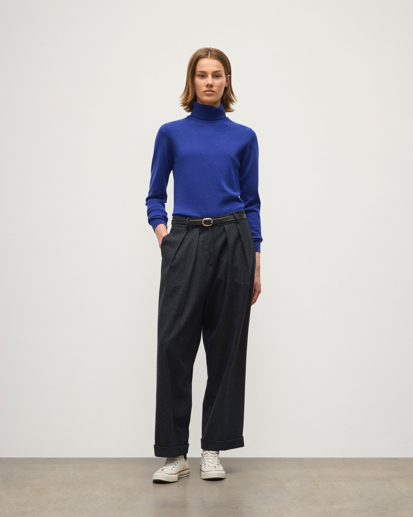 JOHNSTONS OF ELGIN WOMENS MACARA WOOL CM PLEATED TROUSERS 90% WOOL, 10% CASHMERE TB000858RU7850