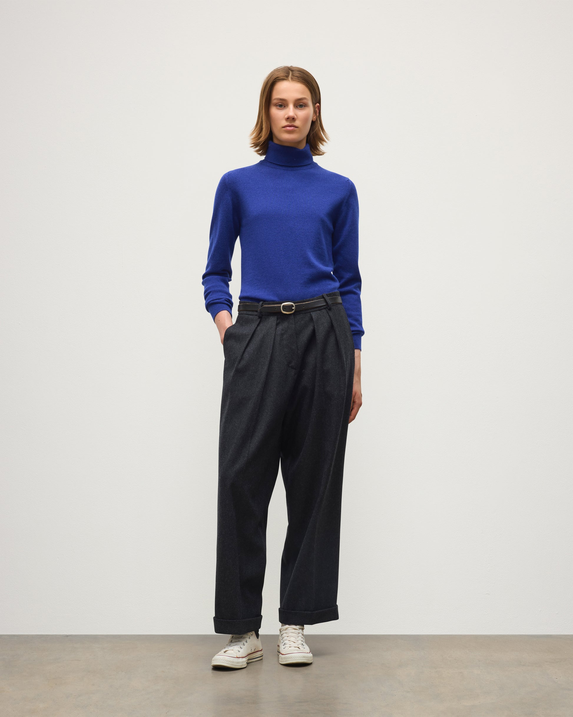 JOHNSTONS OF ELGIN WOMENS MACARA WOOL CM PLEATED TROUSERS 90% WOOL, 10% CASHMERE TB000858RU7850