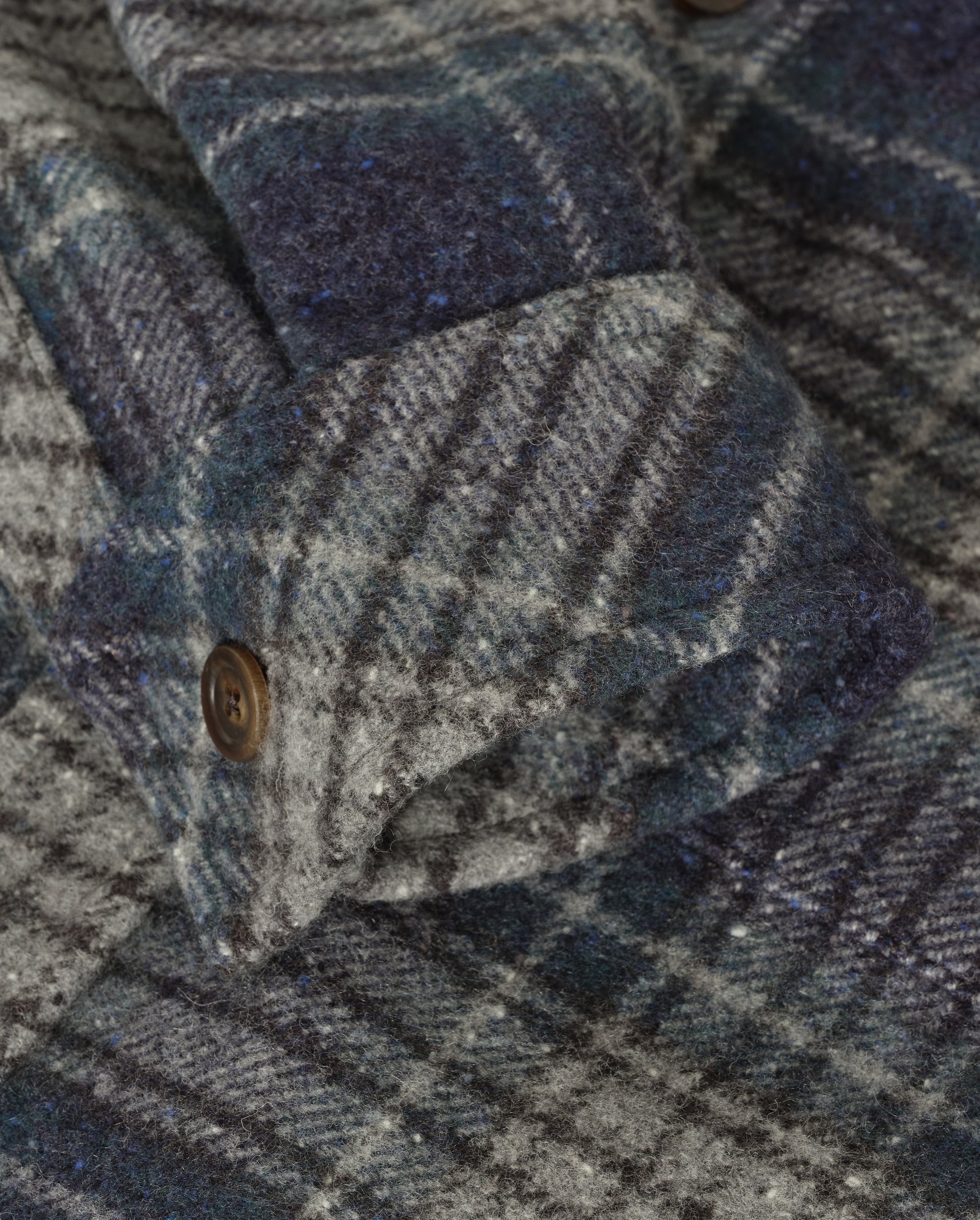 JOHNSTONS OF ELGIN MENS ATHOLL CASHMERE WOOL OVERSHIRT 50% CASHMERE, 50% WOOL TB000860RU7857