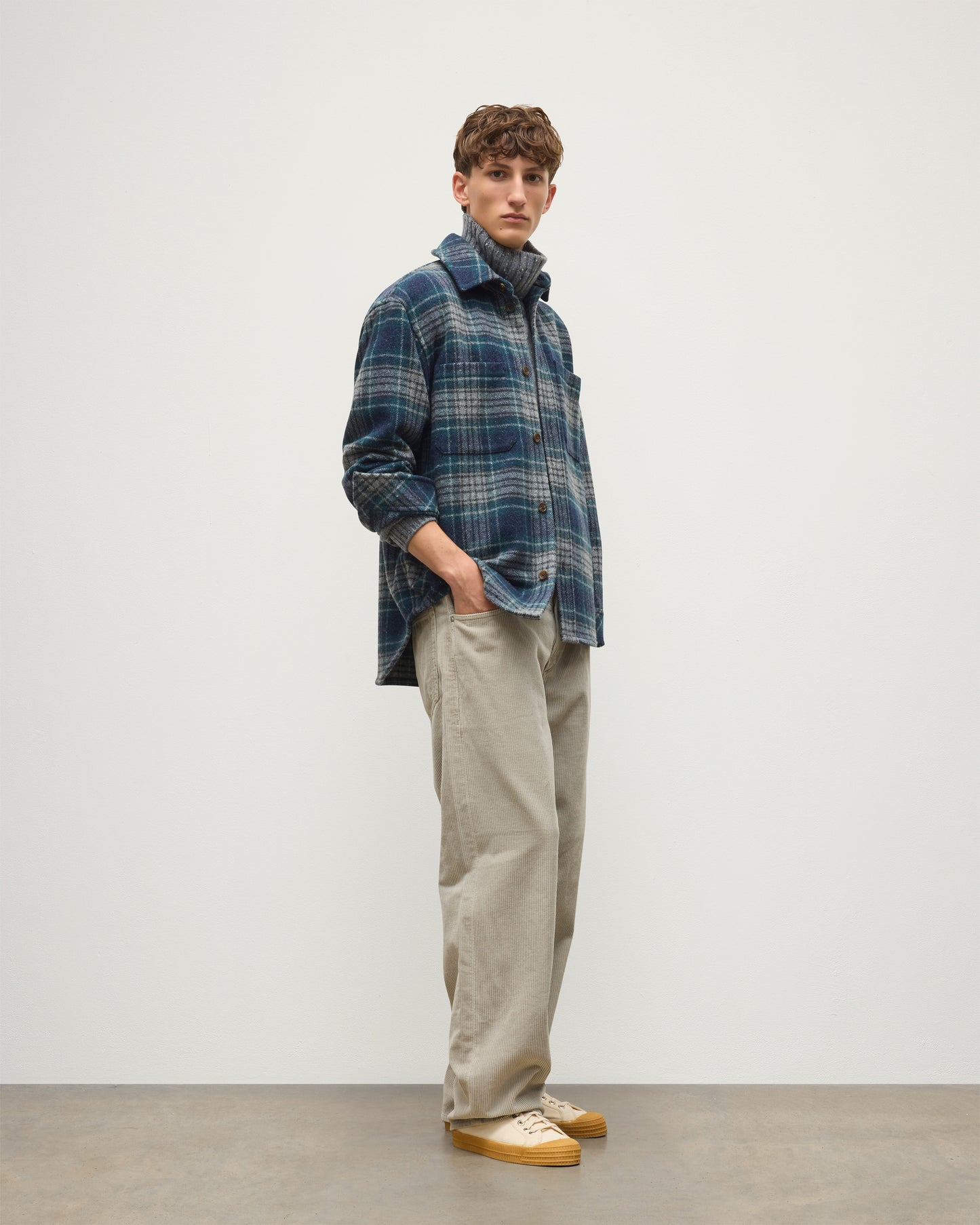 JOHNSTONS OF ELGIN MENS ATHOLL CASHMERE WOOL OVERSHIRT 50% CASHMERE, 50% WOOL TB000860RU7857