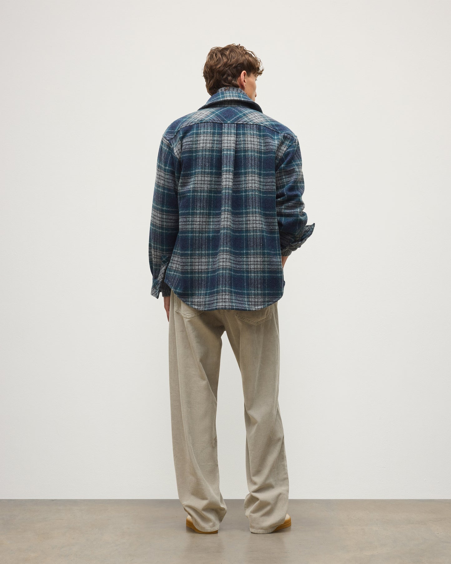 JOHNSTONS OF ELGIN MENS ATHOLL CASHMERE WOOL OVERSHIRT 50% CASHMERE, 50% WOOL TB000860RU7857