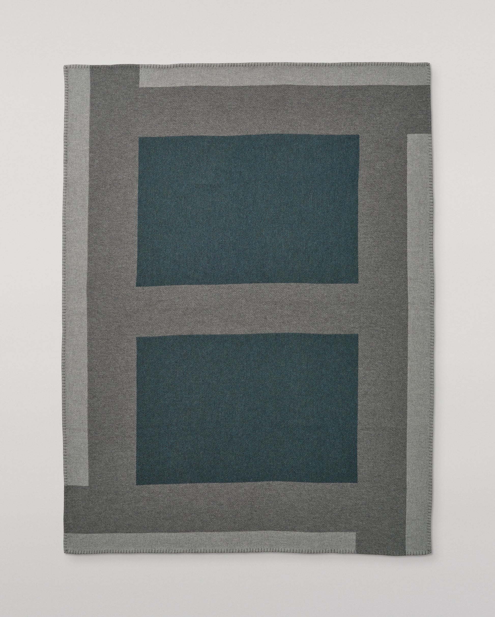 Johnstons of Elgin Geometric Throw in 66% Wool 34% Cashmere in Earth Mineral, Green & Grey, TB000847RU7765ONE