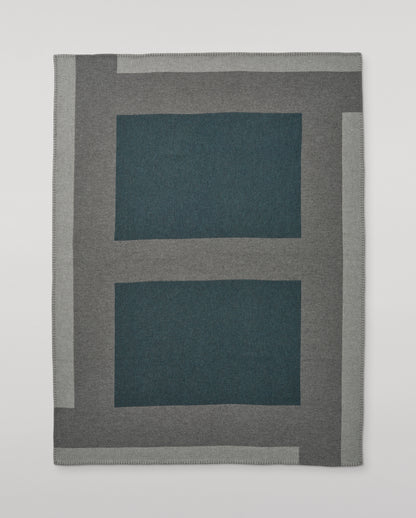 Johnstons of Elgin Geometric Throw in 66% Wool 34% Cashmere in Earth Mineral, Green & Grey, TB000847RU7765ONE