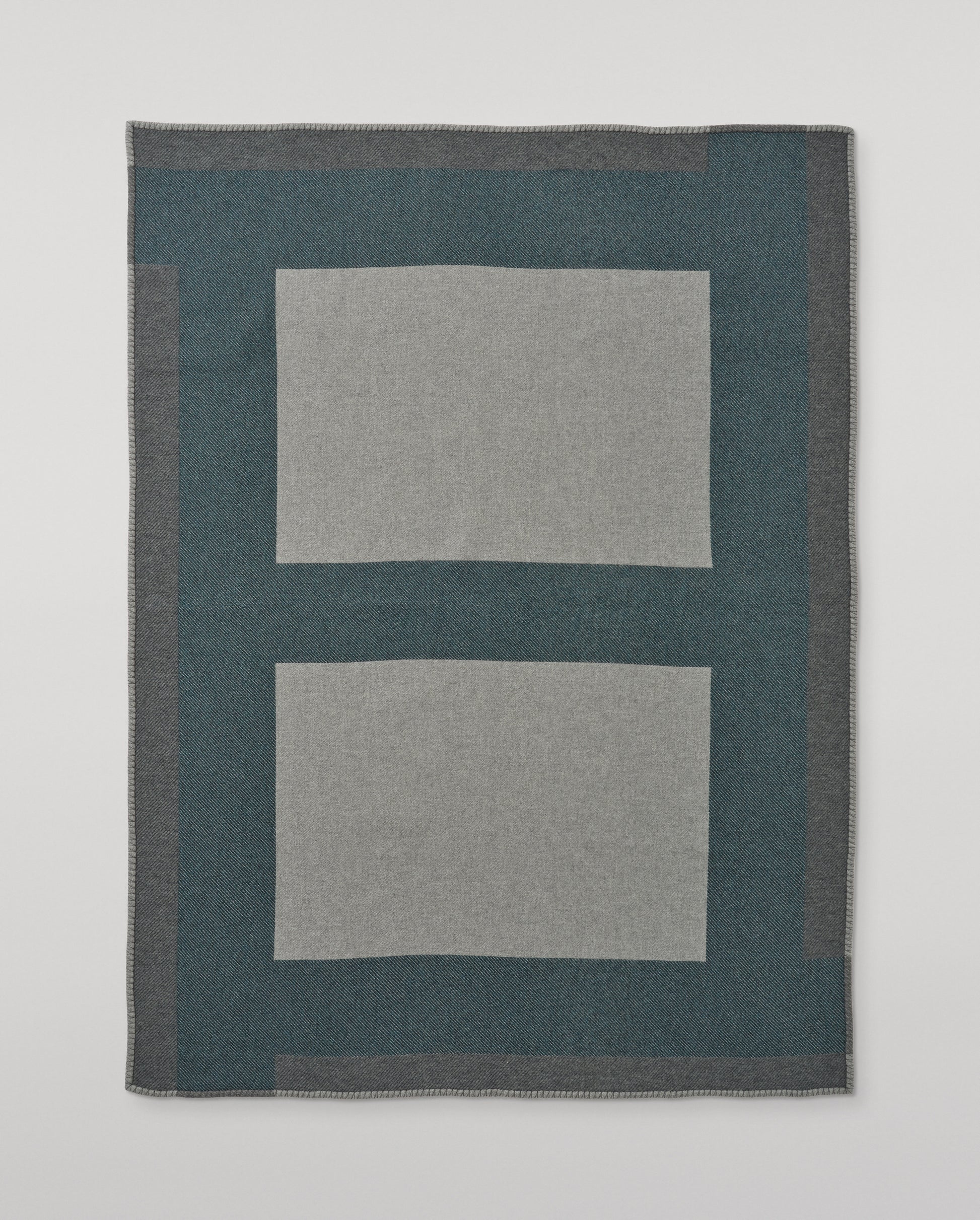 Johnstons of Elgin Geometric Throw in 66% Wool 34% Cashmere in Earth Mineral, Green & Grey, TB000847RU7765ONE