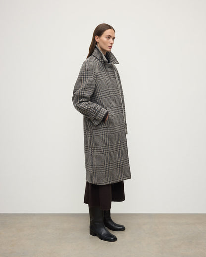 Johnstons of Elgin Women's Balmacaan Coat in Ash Small Glen Urquhart Tweed TD000517RU7696
