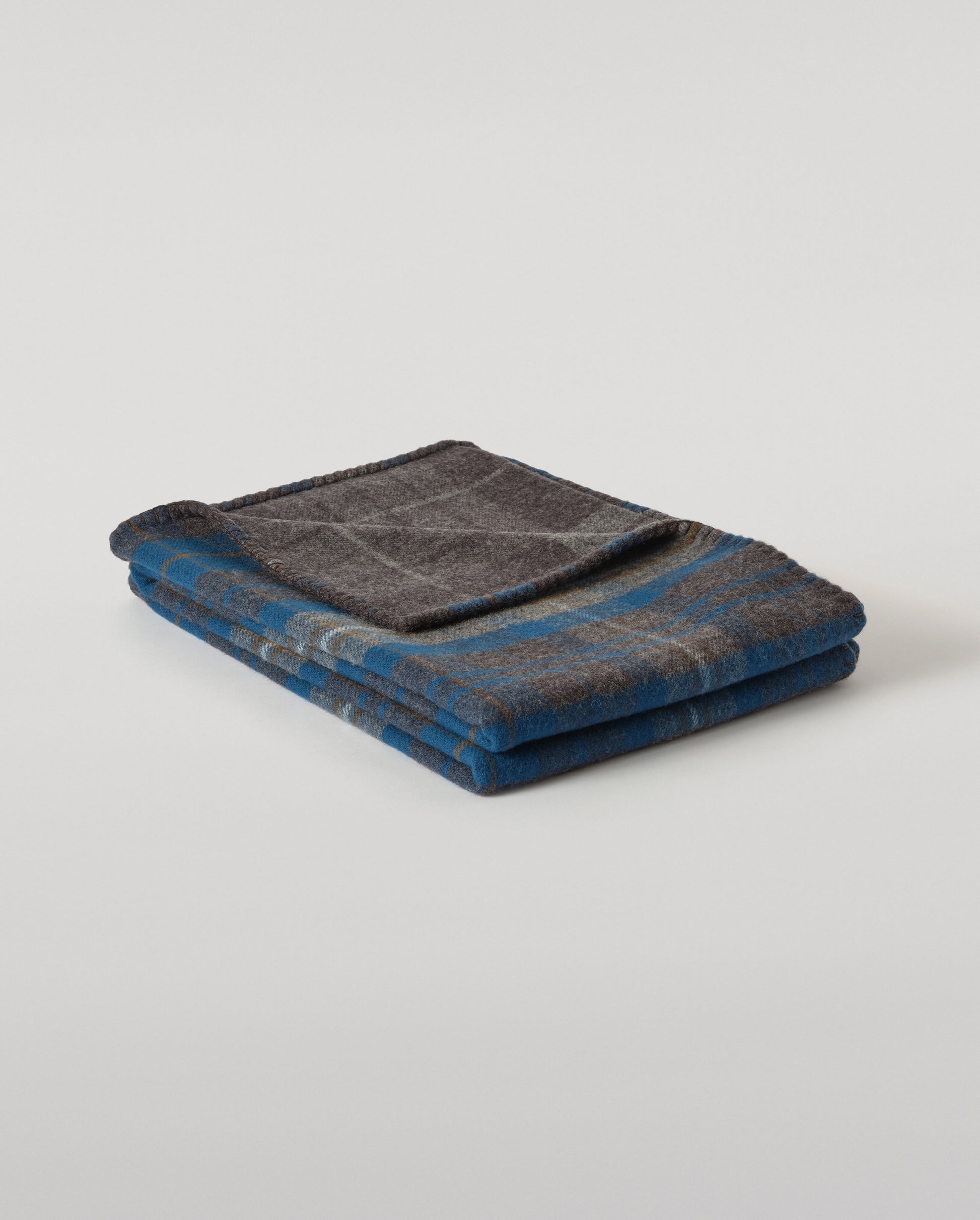 Johnstons of Elgin Double Face 100% Wool Blanket in Petrol & Charcoal Grey Check TD000535RU7833ONE
