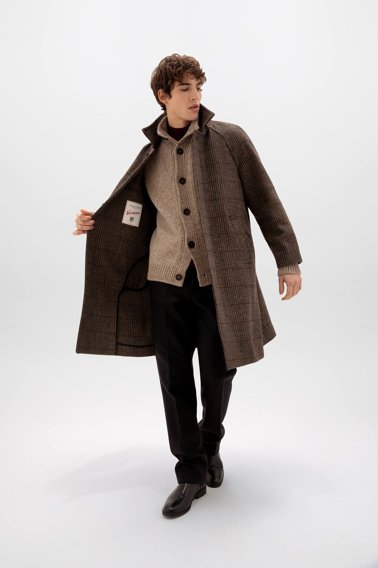 Johnstons of Elgin’s Men's Balmacaan Wool Coat in Bracken TD000423RU7390