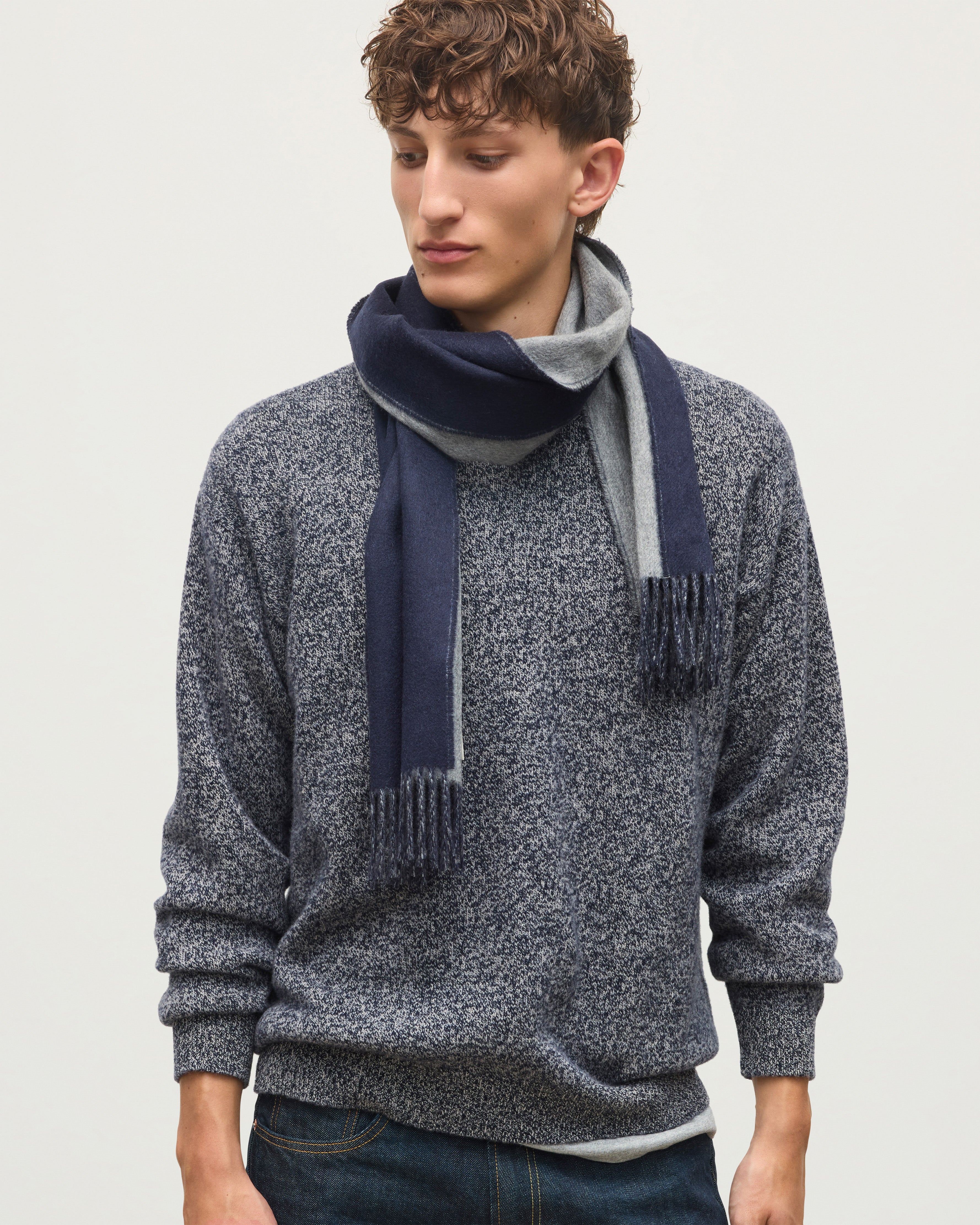 Contrast Navy & Grey Cashmere Scarf – Johnstons of Elgin
