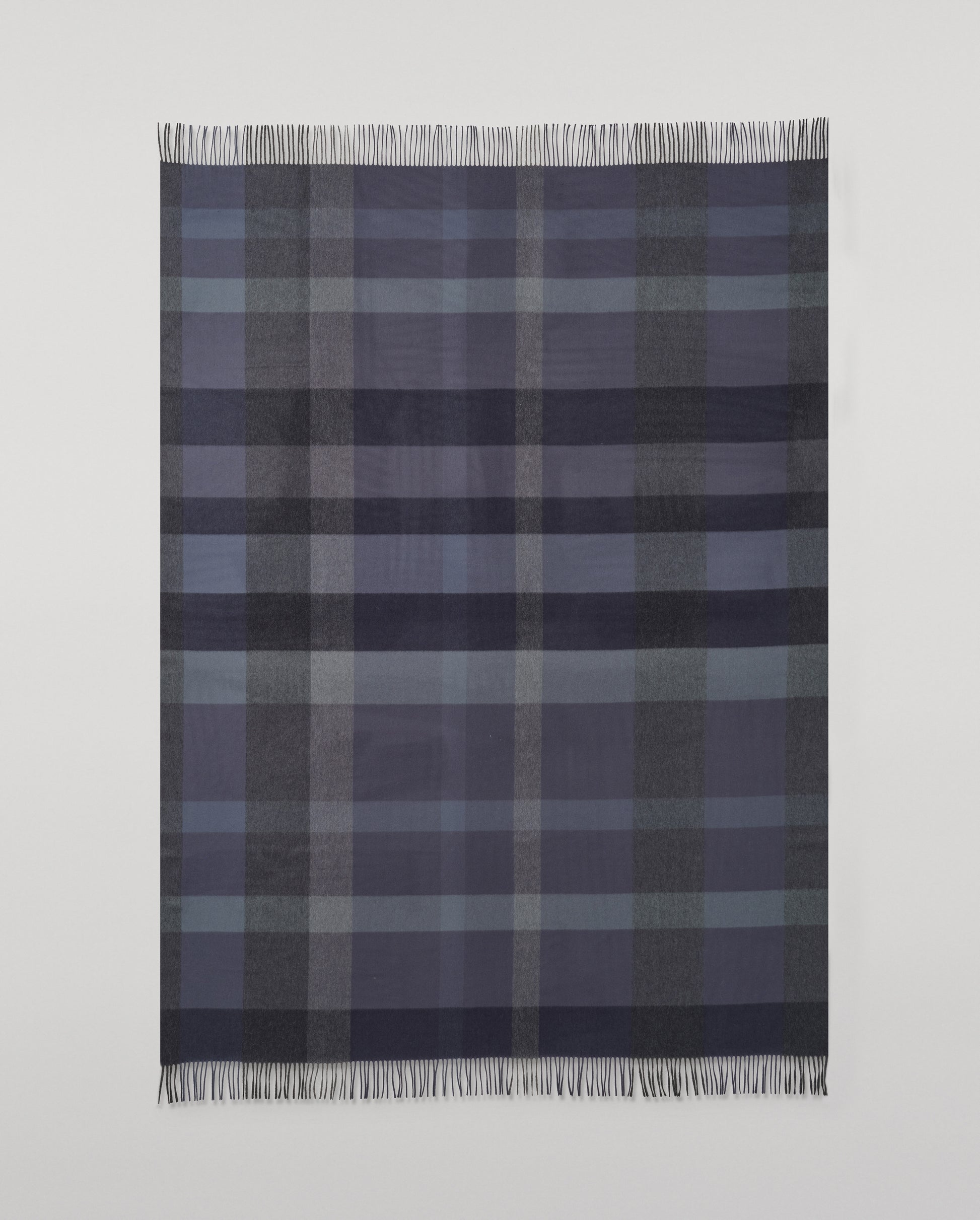 Johnstons of Elgin Umbra 100% Cashmere Throw in Navy, Blue and Grey Scapa Check WA002665RU7782ONE