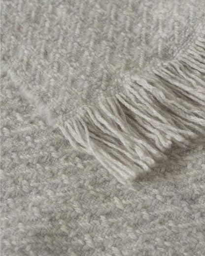 Johnstons of Elgin Yarrow Cashmere Blanket in Light Grey WA002652RU7807ONE