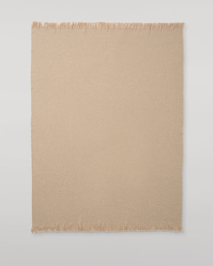 Johnstons of Elgin Yarrow Cashmere Throw in Natural WA002652RU7810ONE