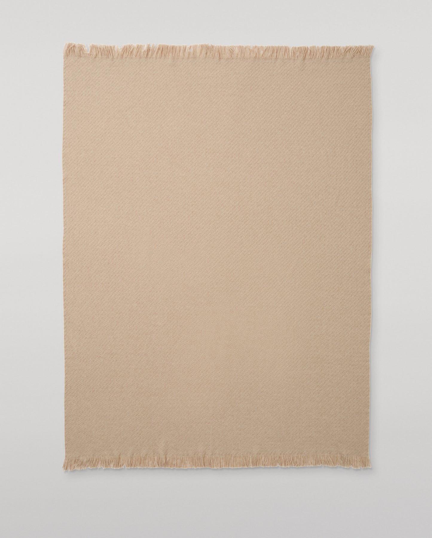 Johnstons of Elgin Yarrow Cashmere Throw in Natural WA002652RU7810ONE